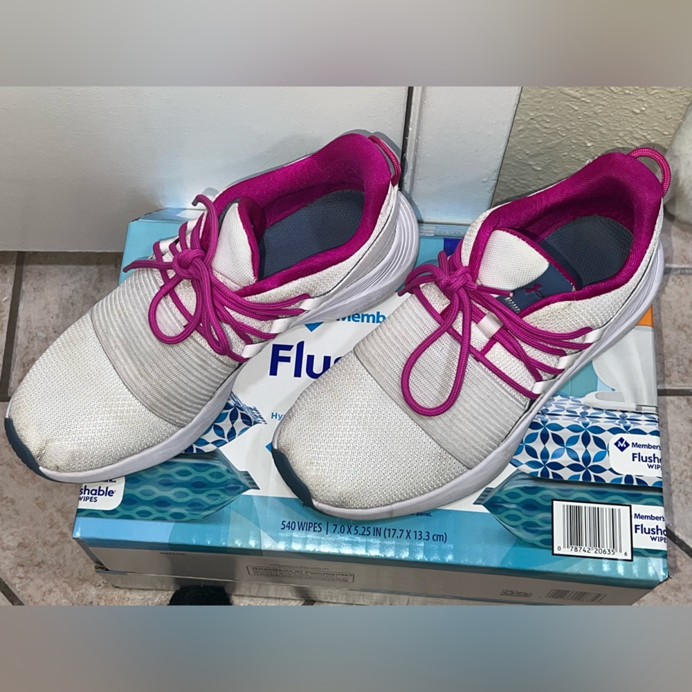 Under armour women’s charged white and magenta tennis